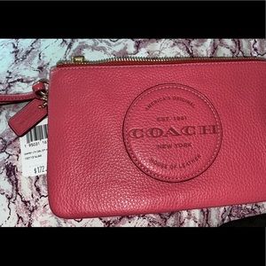 Coach demsy double  zip wristlet